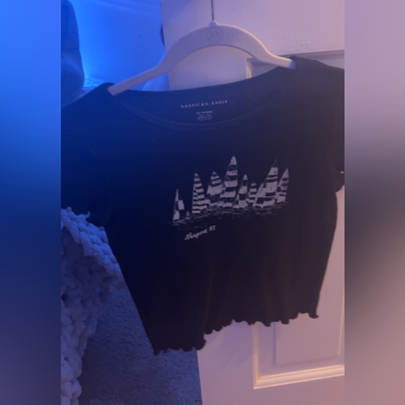 American eagle dropped baby tee - Picture 2 of 2